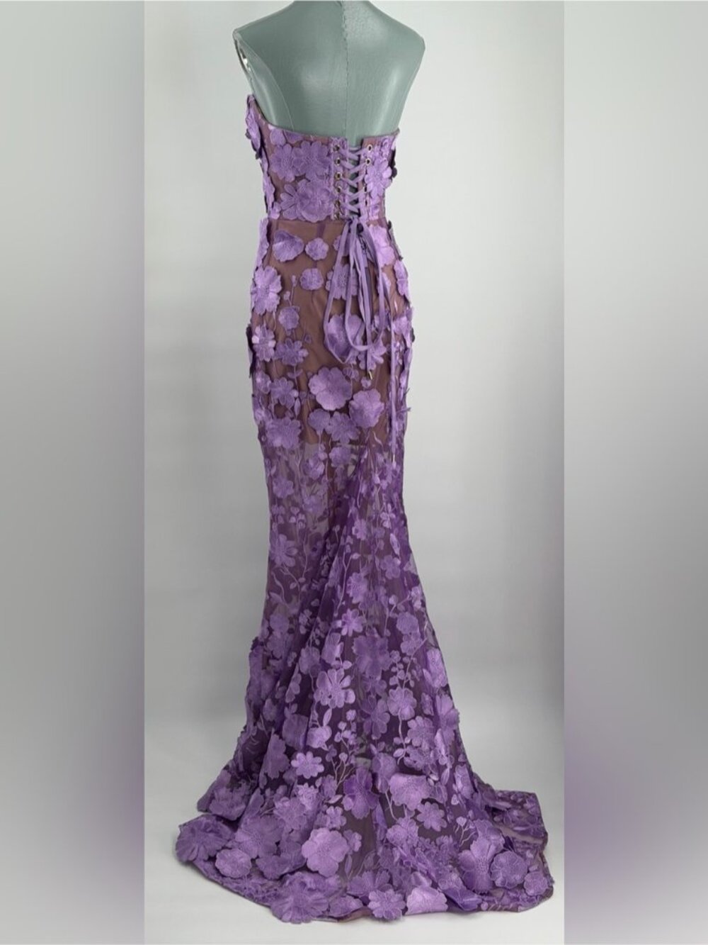 🆕 BRONX & BANCO 🧿 NWOT Jasmine Floral Embroidered Gown, Lilac - Sz M US 6 - Picture 6 of 14